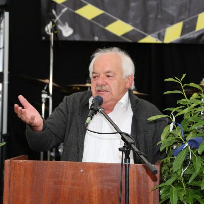 75 Jahre 74